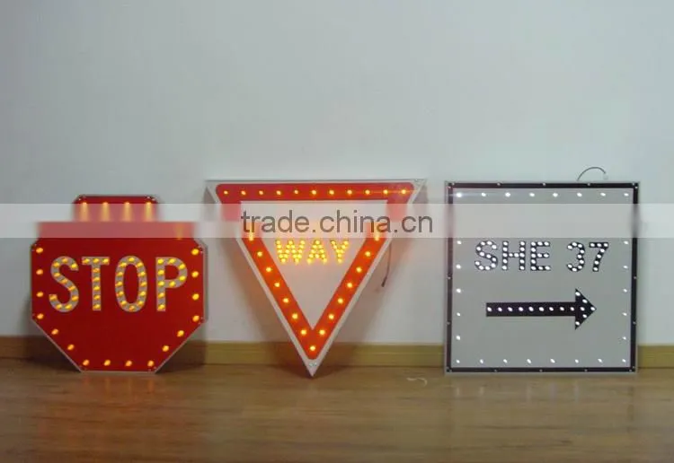 LED arrow board for construction