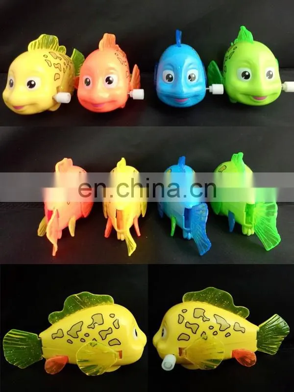 Wind up plastic bath toys swimming fish