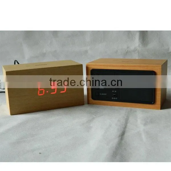 LED wood clock with voice control and touch function