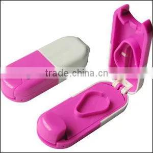 Plastic pill box for 7 days with braille, Pill Box