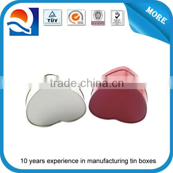 Heart chocolate tin can accept customed design