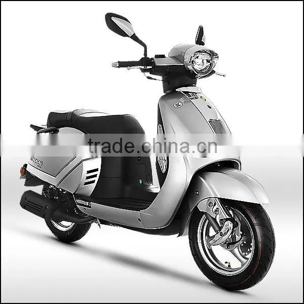 150cc Air Cooled 4 Stroke Gasoline Scooter & Moped with Lambretta design Classic Model Made in China