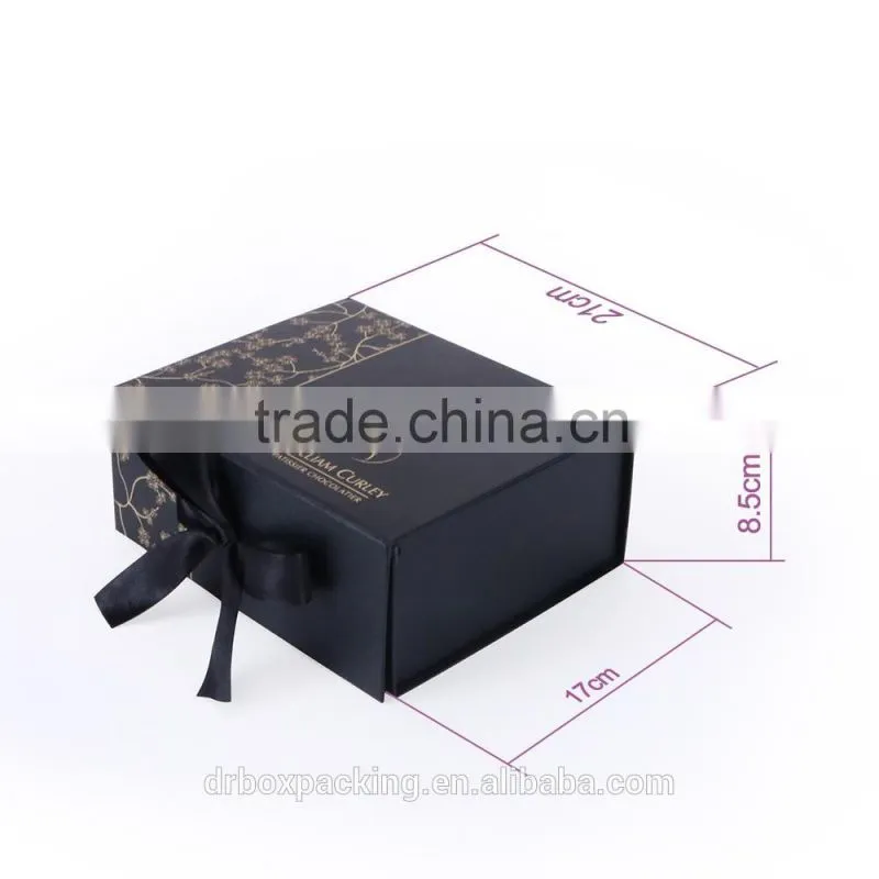 2016 Luxury custom gold hot stamping logo specialty paper printed gift box/custom gift box with ribbon