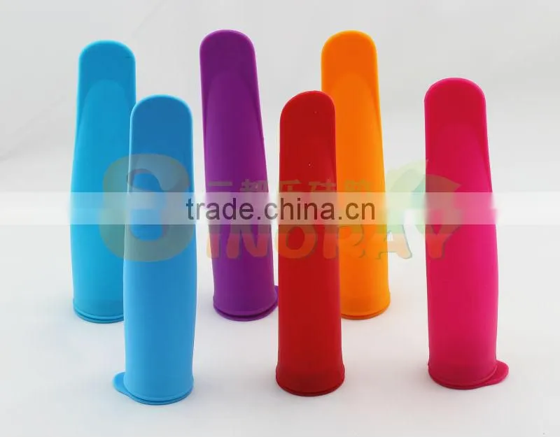 Silicone ice tray for popsicles