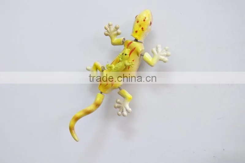 6 inch Sweden Mother and Child Barcecelona Gecko Fridge Magnets with Single Pole, Plastic Magnetic Souvenir