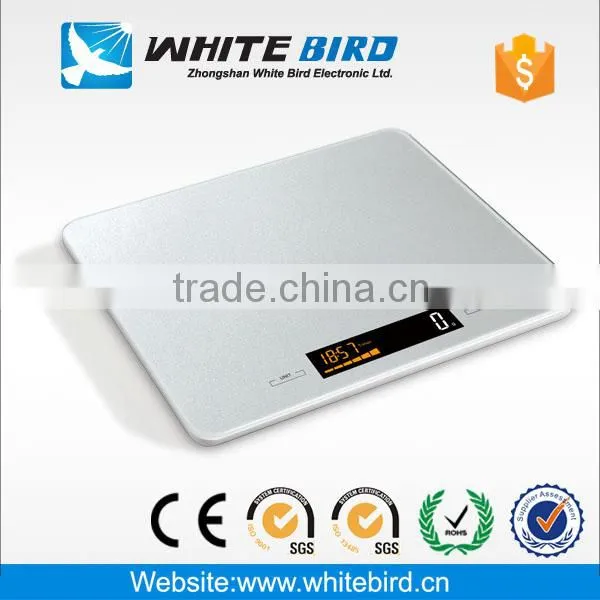 Glass electronic kitchen digital scale with temperature display