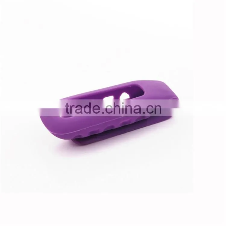 New design for Fitbit one case and fitbit one clip
