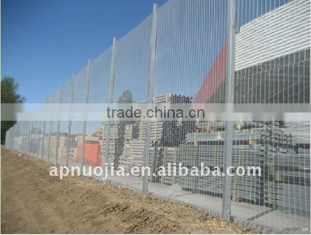 Hot-dipped Galvanized Wire Mesh Fence