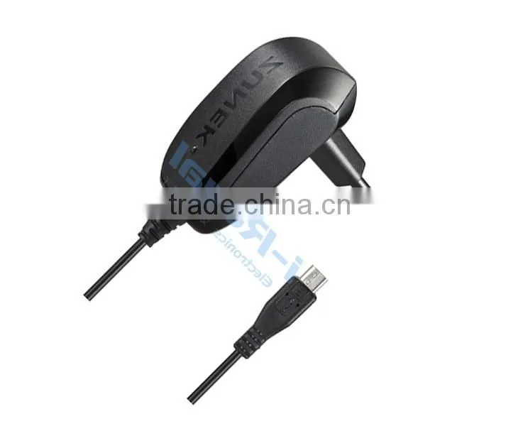 Hot Selling AC 110-240V 5V1A travel charger with cable, with CE RoHS approved for iphone ipad
