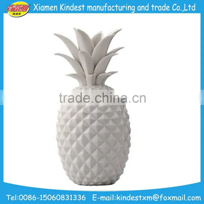 handmade Hotsale ceramic figurines unpainted pineapple for promotion