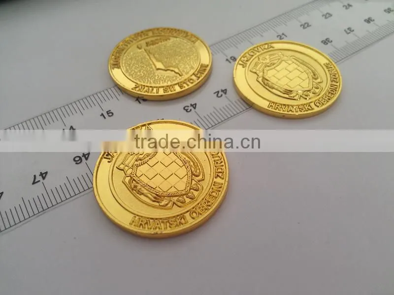 Commemorative double sided stamping engraving zinc alloy gold metal cheap custom us bit challenge coin