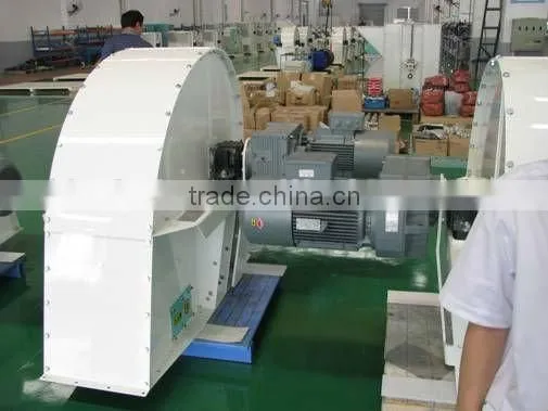 Single shaft double-propeller feed mixer