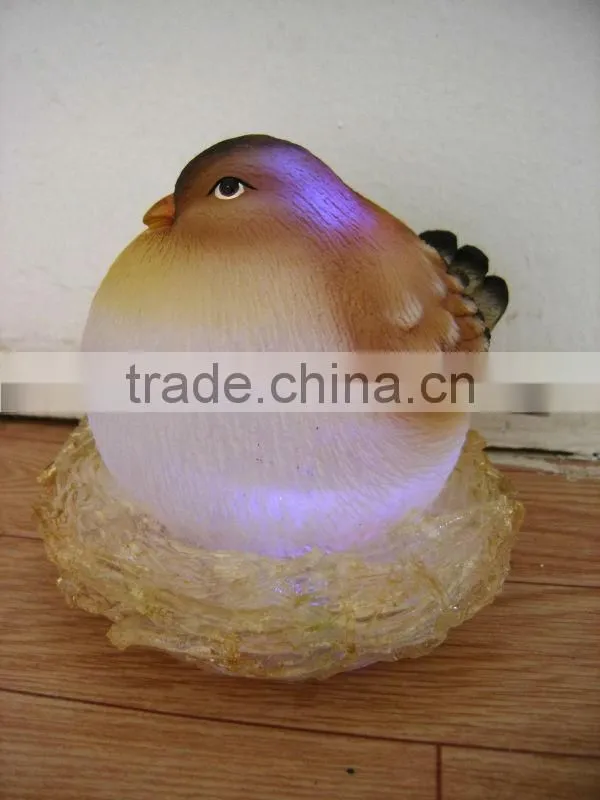 Animal sculpture -hens lay eggs light