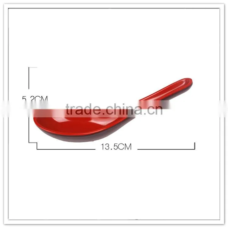13.5cm Custom plastic restaurant spoons kitchenware best seller with balck and red color