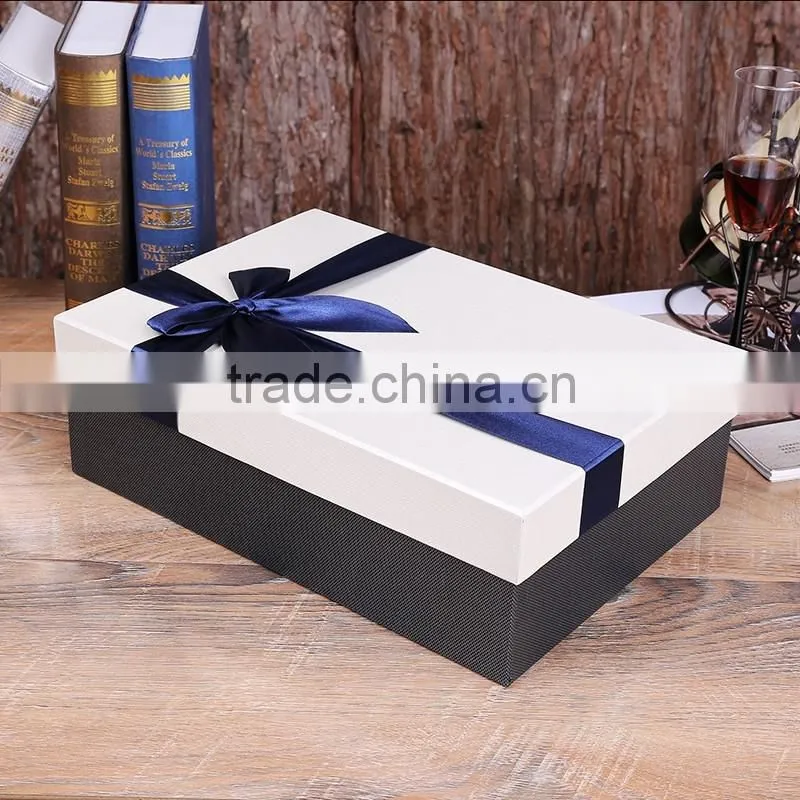 Rectangle feather white gift box