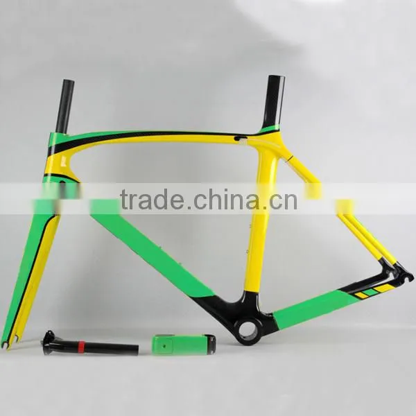 New arrival 695 super light carbon road bike frames,High quality carbon bike frames,700C chinese road bike frames