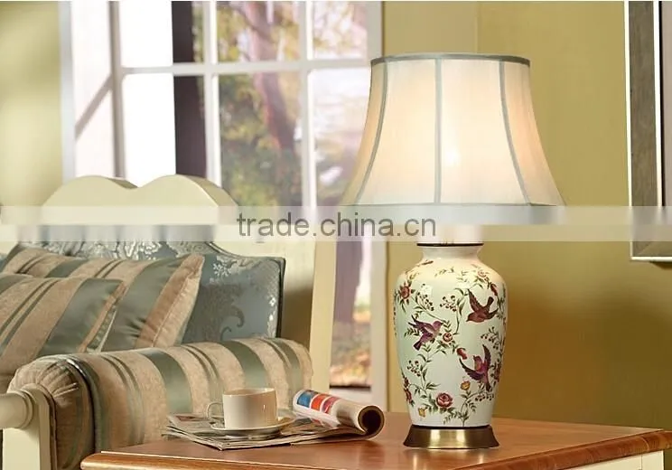 Metal Base In Antique Brass Printing Birds Ceramic Body With Fabric Lampshade Vintage Style Decorative Table Lamp