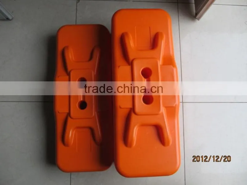 2016 the best selling HDPE UV orange color portable outdoor temporary fence base