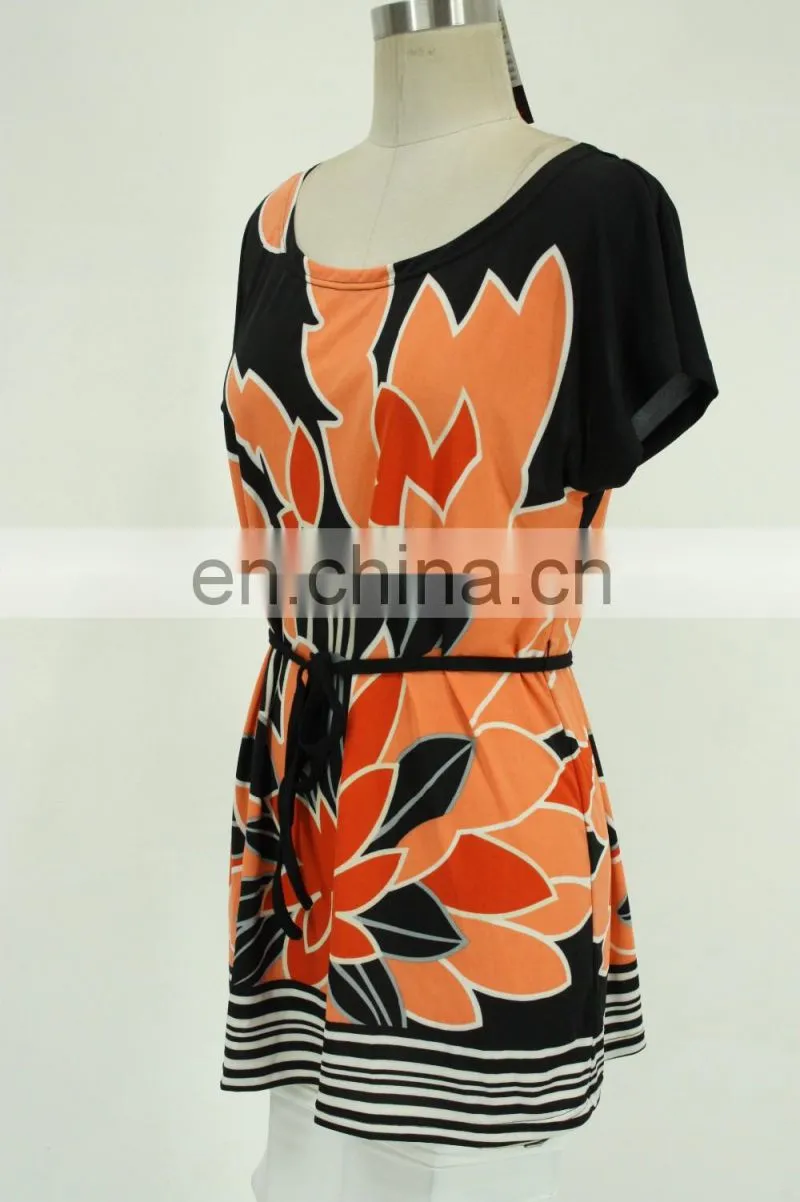 Glamorous Bouquet Print Tunic for Mature Lady