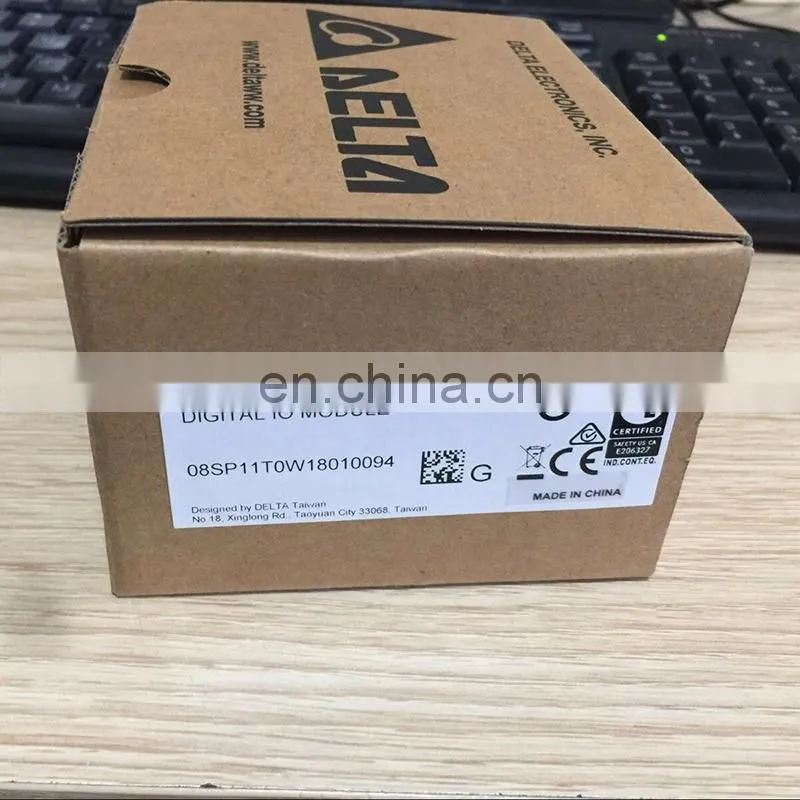 DVP08SP11T New in Box Delta S series PLC Digital 8DO Output Module DVP08SP11T Transistor Output Expansion Module