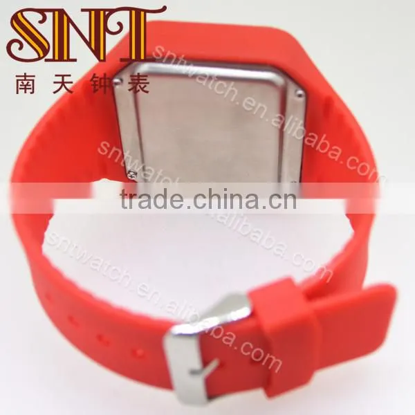 2015 Hot sale silicone band LCD digital watch
