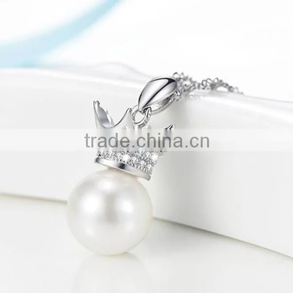 Hot-selling Pearl Design Noble Crown Necklace Pendant
