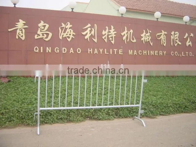 crowd control barrier
