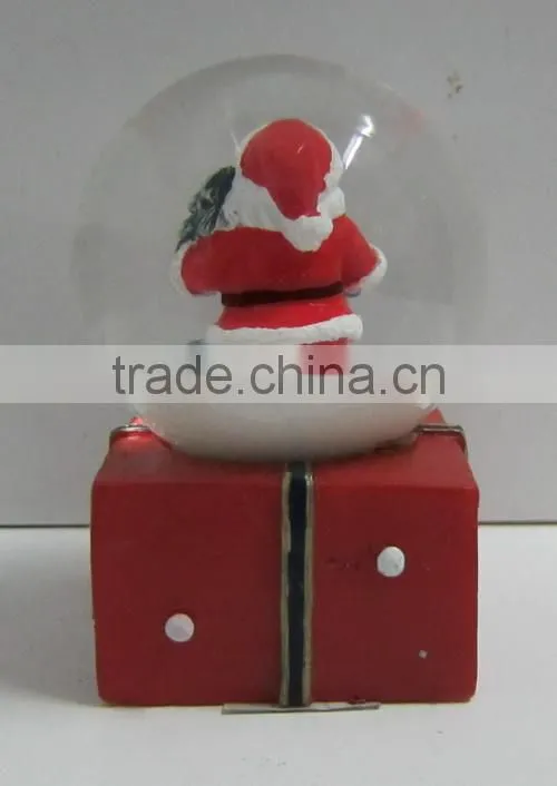 Small snow globe with resin base