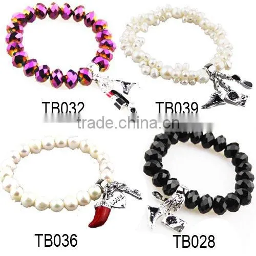 Crystals and pearls bracelet