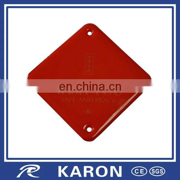 professional custom made metal keychain supplier in China
