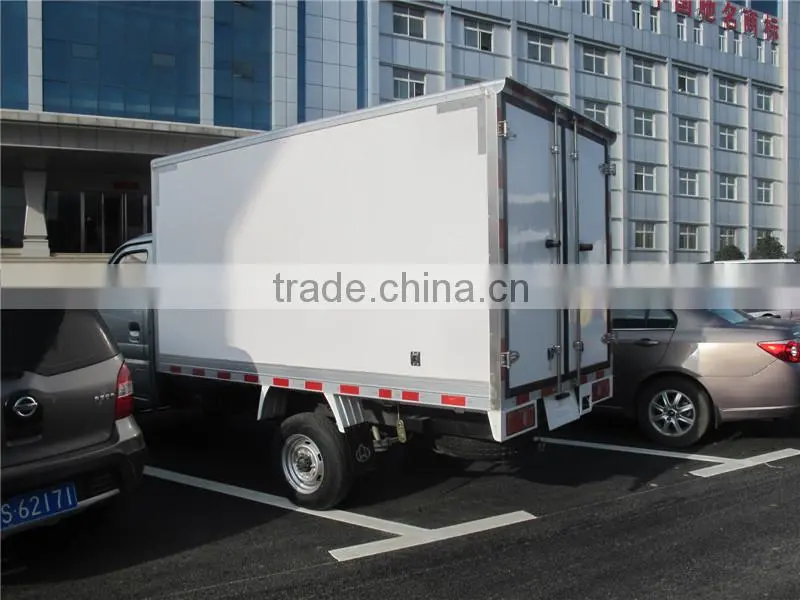 2ton gasoline small refrigerated van