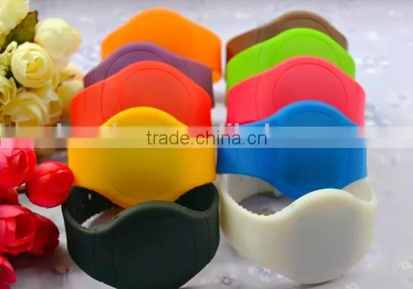 hot sale customize led touch screen silicon digital watch