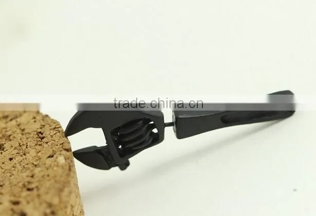 1 PC Creative Black Axe Hatchet Ear Stud Punk Style Men Women Piercing Stud Earring Fashion Jewelry