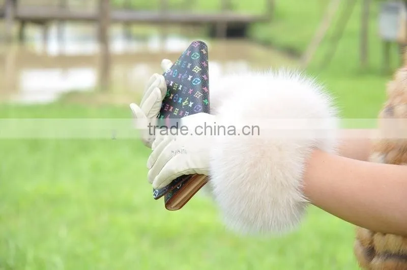 Top Luxury Fashion Desgin Beautiful Fox Fur Wrist Ladies Sheepskin Leather Gloves