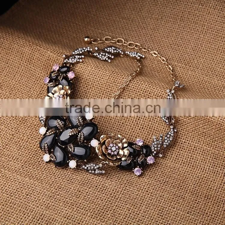 OEM/ODM Factory Direct Sale 2016 Latest Vintage Flower Pendant Necklace Black Stone Pendant Necklace