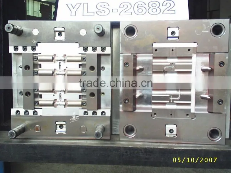 High Quality&Precision Auto Oil Pump Plastic Injection Mold-shenzhen