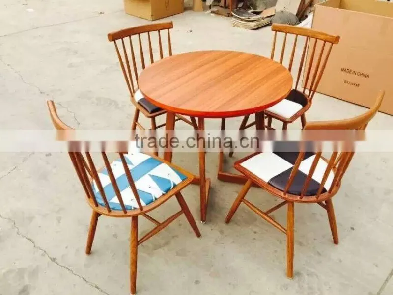 2016 hot selling modern design high quality wood copy metal dining chair