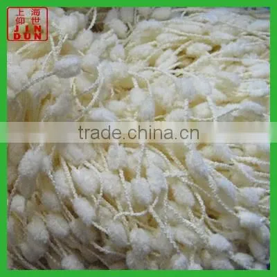 Raw white lantern yarn