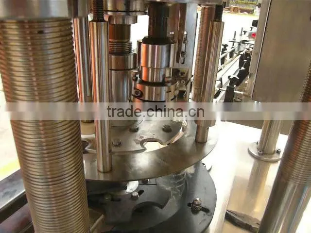 CE ISO carbonated beverage pet can filling machiBeer Canning machine can seaming machine,carbonated beverage can filling machine