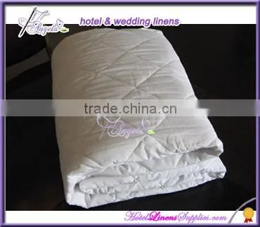 fitted mattress protectors, hotel mattress protectors with fitted skirts