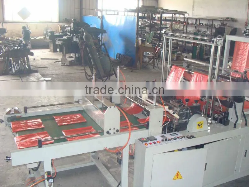 4 Lines Automatic T-shirt Bag & Flat Bag Making Machine (SHXJ-A600-1000 )