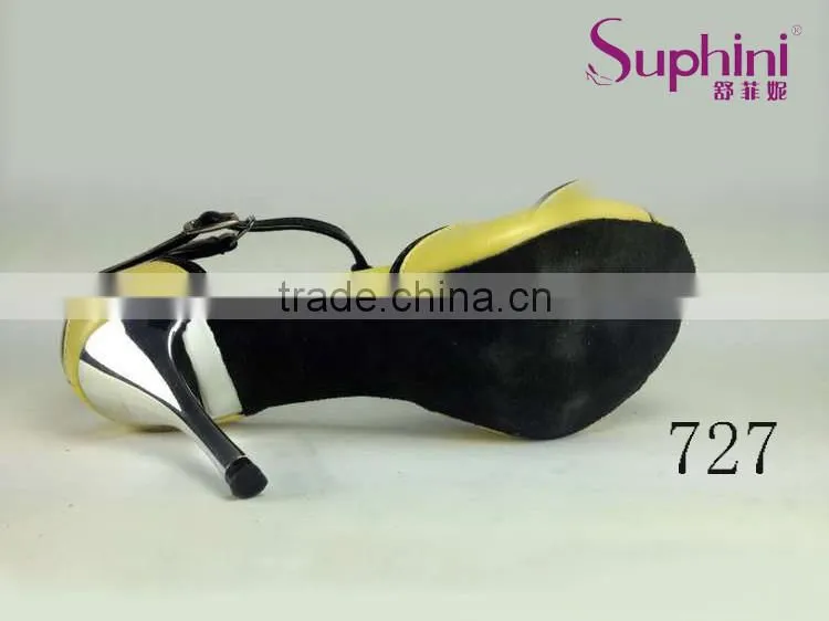 De las mujeres Zapatos de baile latino salsa