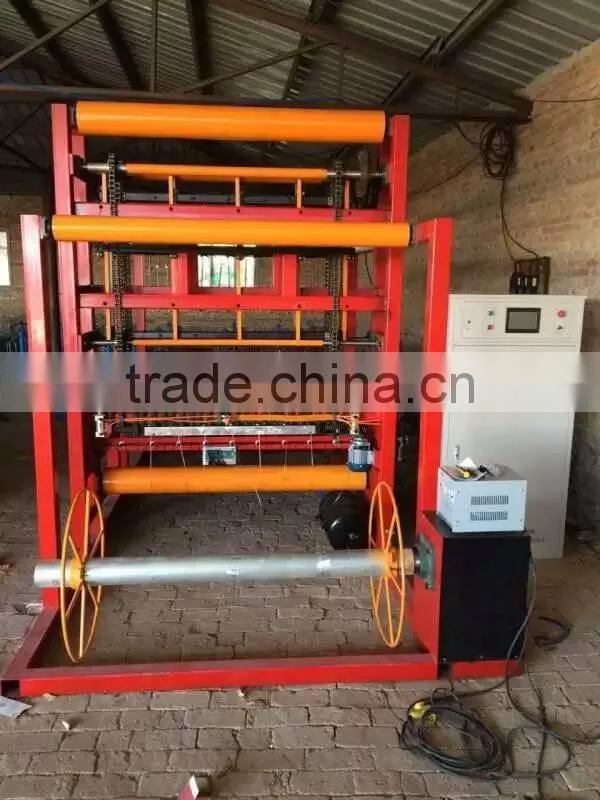Fixed knot field fence machine