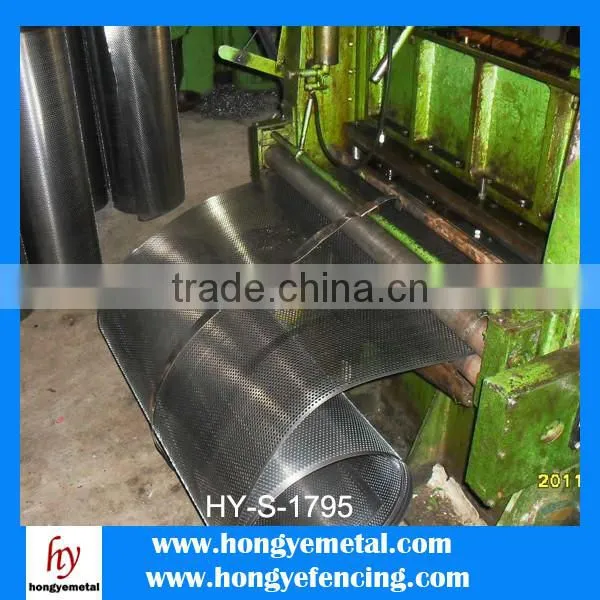 Etched stainless steel dust network