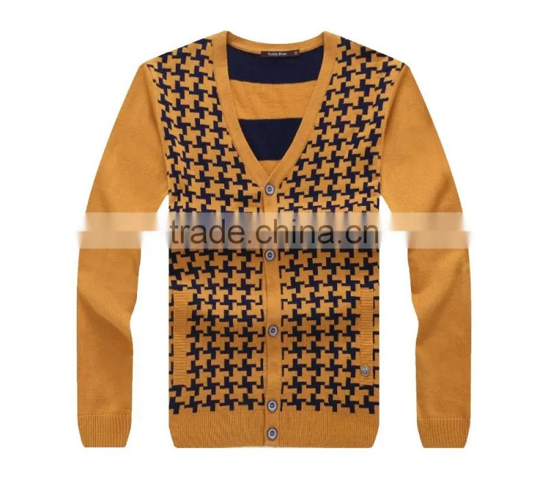 100% fine wool men's yellow cardigan with pattern