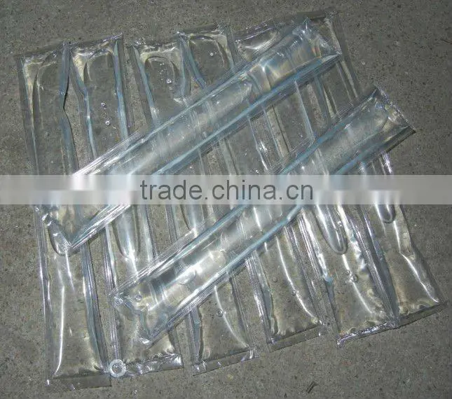Ice pop filling and packing machine