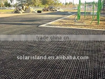 Interlocking grass pavers