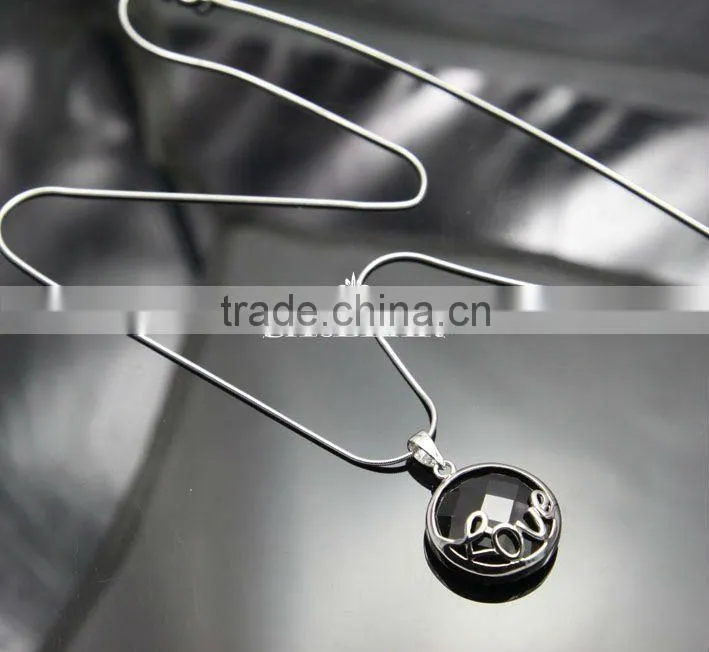 925 silver jewellery with black agate pendent