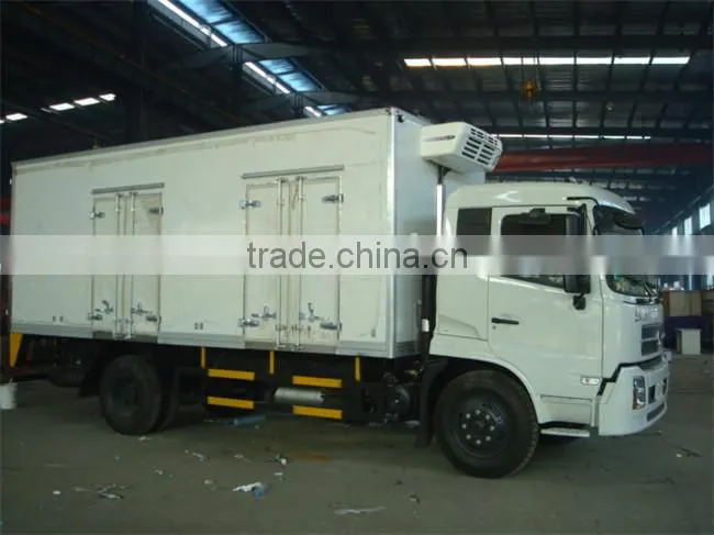 Dongfeng 6.5m compartments long refrigerated truck