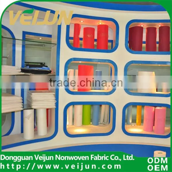 Colourful stitch-bond non-woven fabric for bags